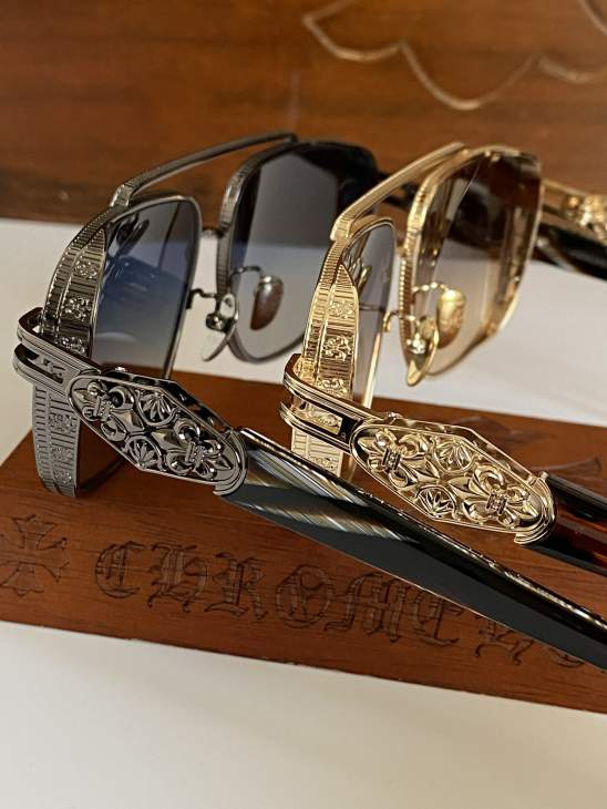 Picture of Chrome Hearts Sunglasses _SKUfw73376678fw